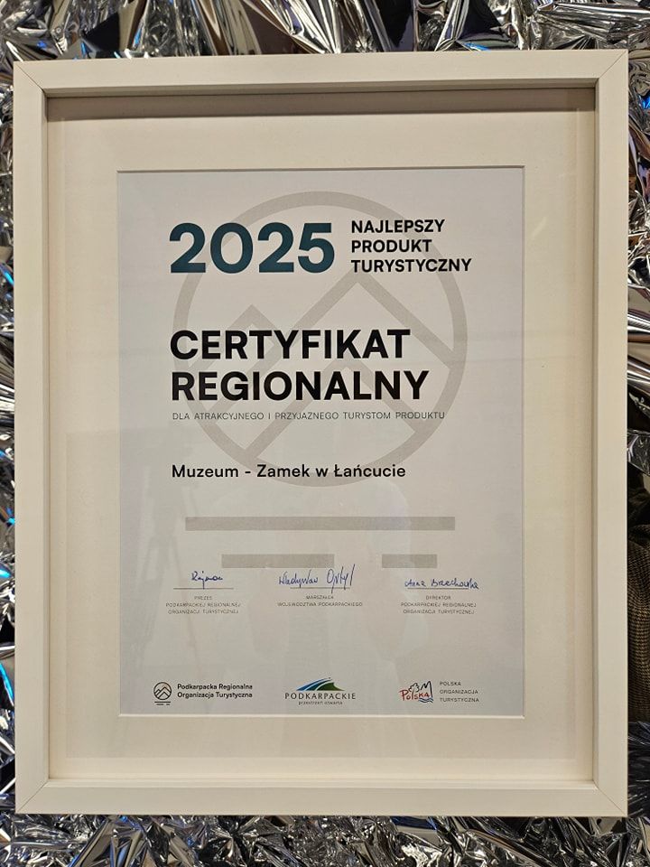 Certyfikat Regionalny PROT dla atrakcyjnego i przyjaznego turystom miejsca dla MZŁ. Podpisy: Marszałka Województwa Podkarpackiego, Prezes PROT-u, Dyrektor PROT-u